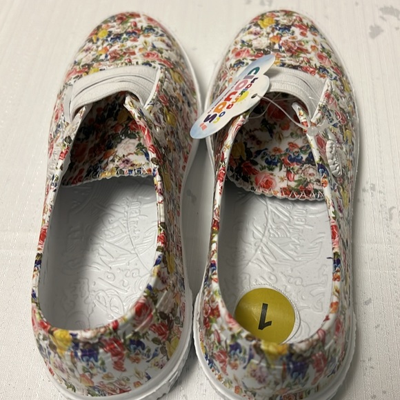 Blowfish Kids Shoes - Picture 4 of 8